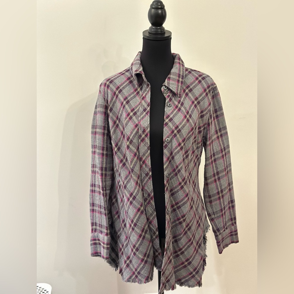 cabi Highlander Plaid shirt; size Medium
